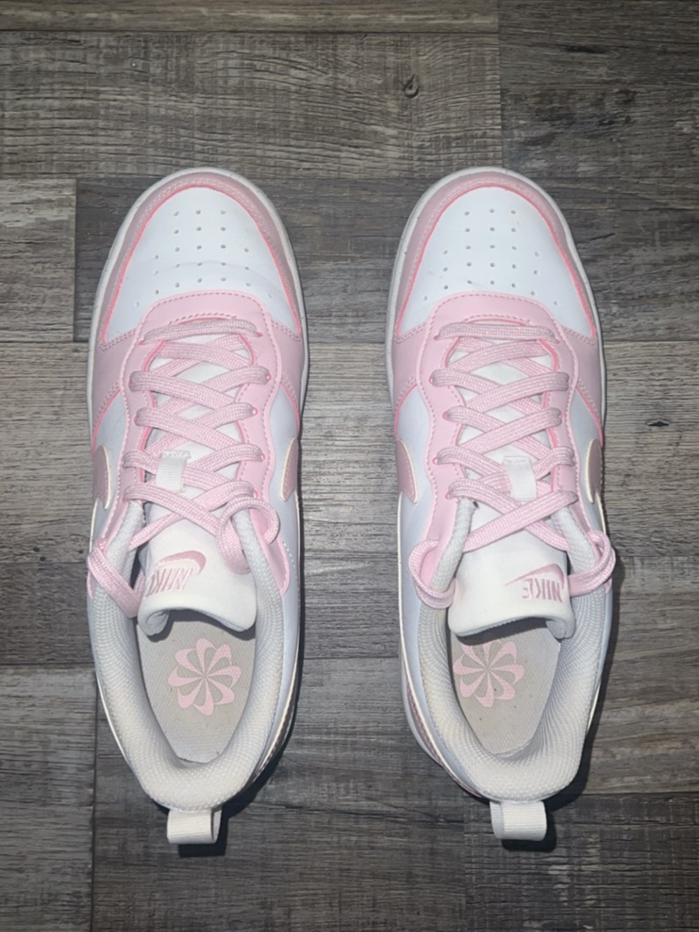 Nike Court Borough Low Sneakers in White & Light Pink - Picture 2 of 4